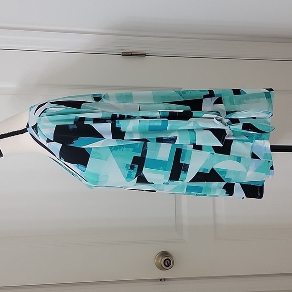 Alfani Size M Abstract Geometric Pattern Tunic w/ 3/4 Sleeves with Tie Cuffs - Picture 3 of 12